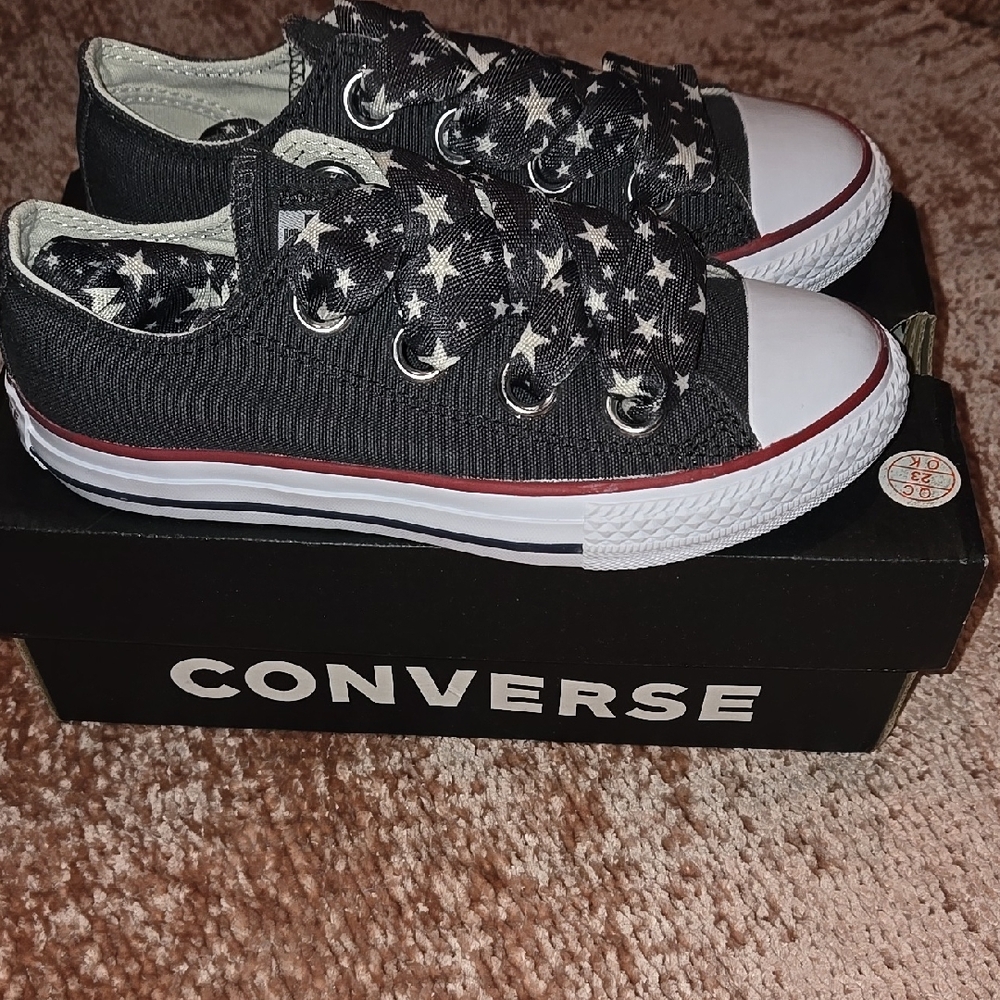 Converse Kids' Black Star Shoes youth size 1 NWT